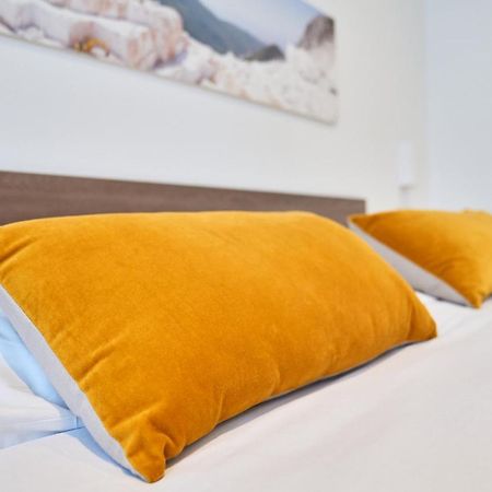 Firmafede Guest House Sarzana Bagian luar foto