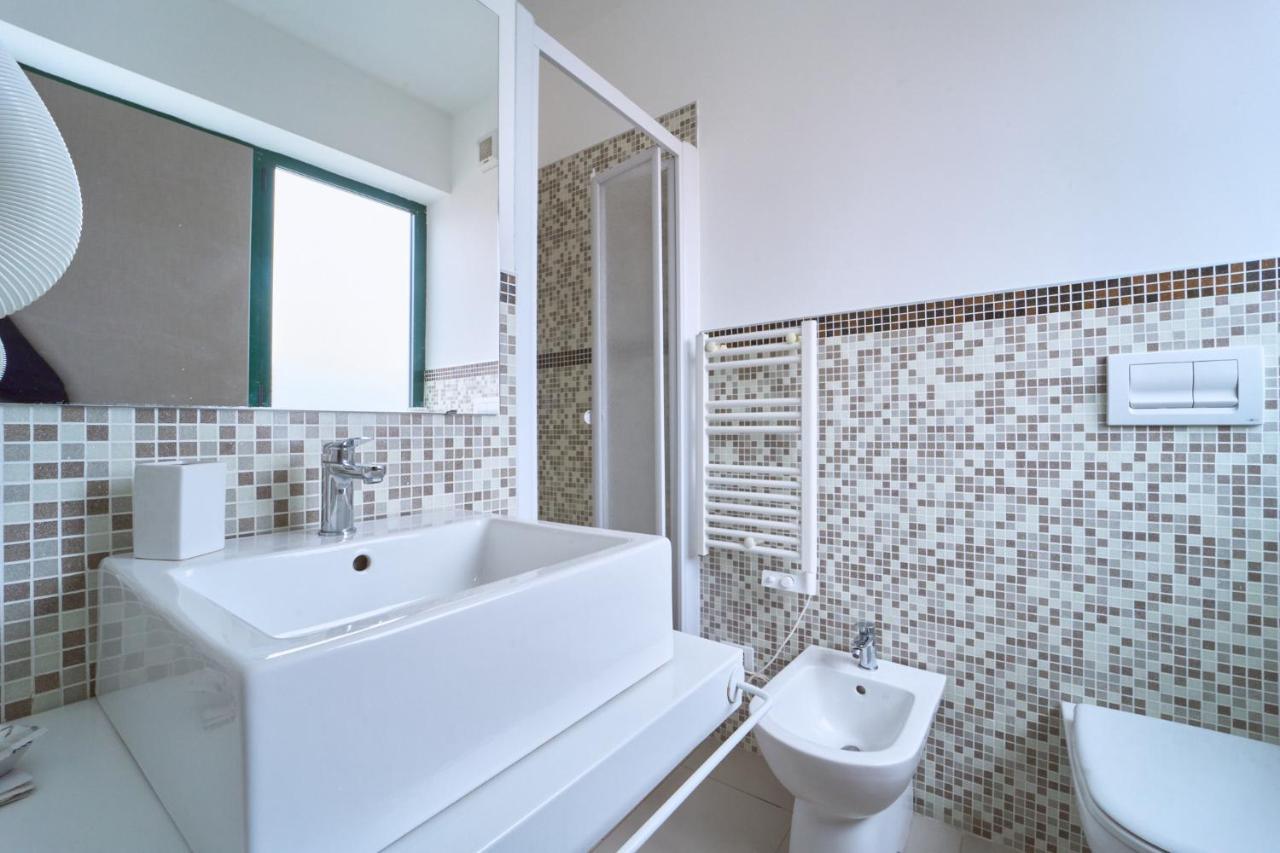 Firmafede Guest House Sarzana Bagian luar foto