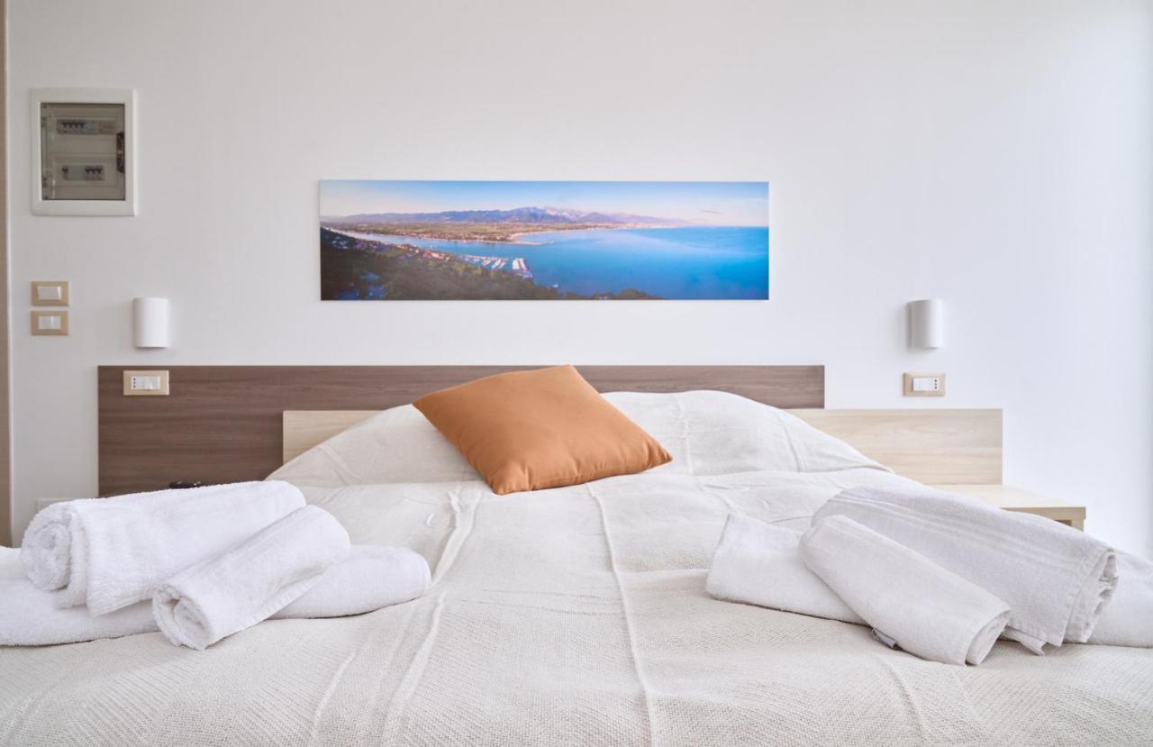 Firmafede Guest House Sarzana Bagian luar foto