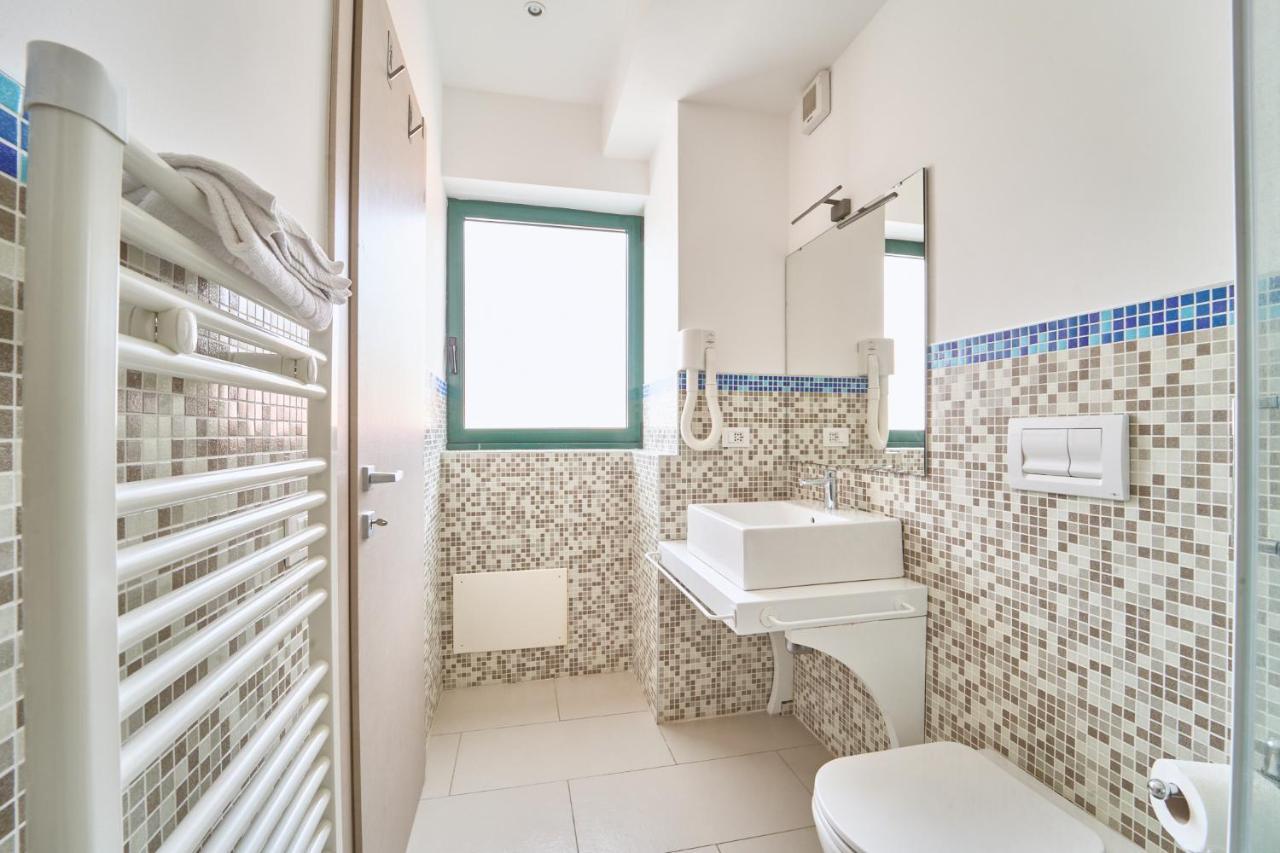 Firmafede Guest House Sarzana Bagian luar foto