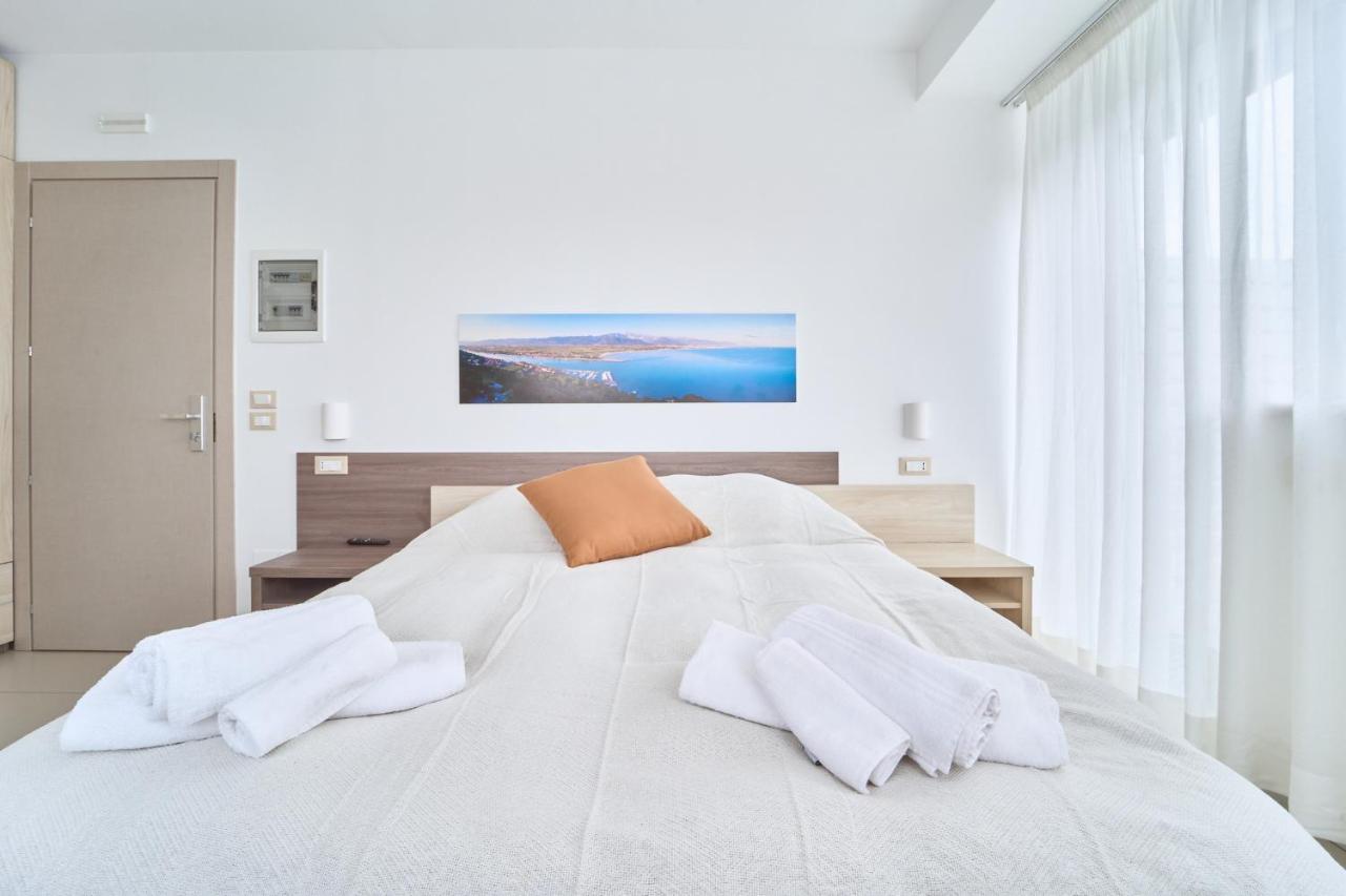 Firmafede Guest House Sarzana Bagian luar foto